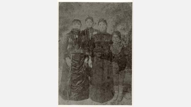 Portrait of Sitty Ramza Dekash and Family, 1890s
